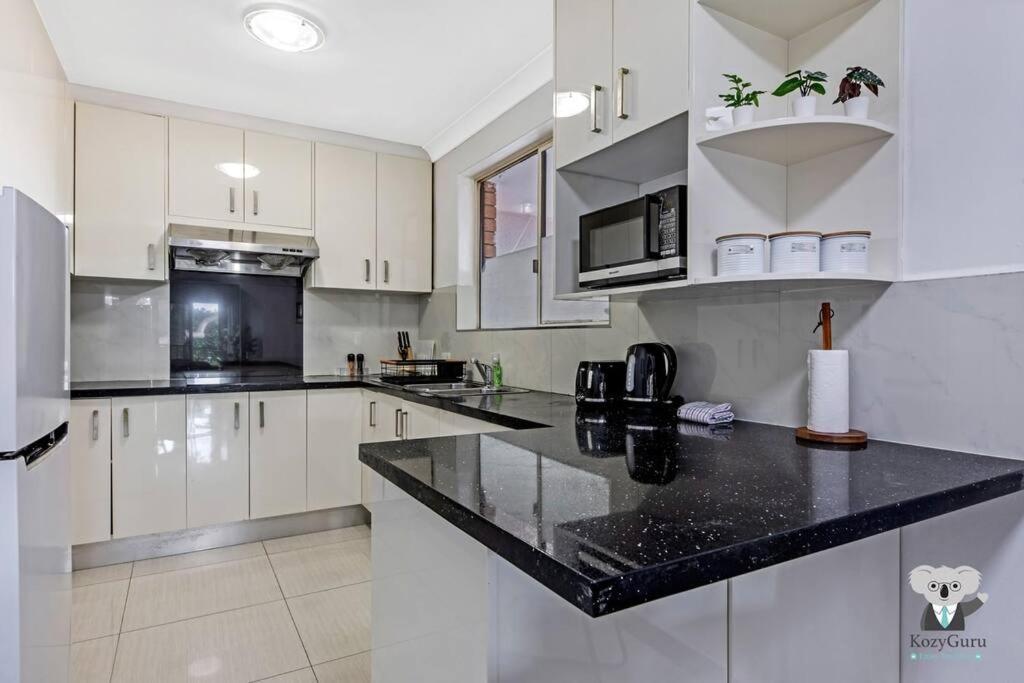 Campsie 2 Bed Spacious Apartment / Nca069 Sidney Exterior foto